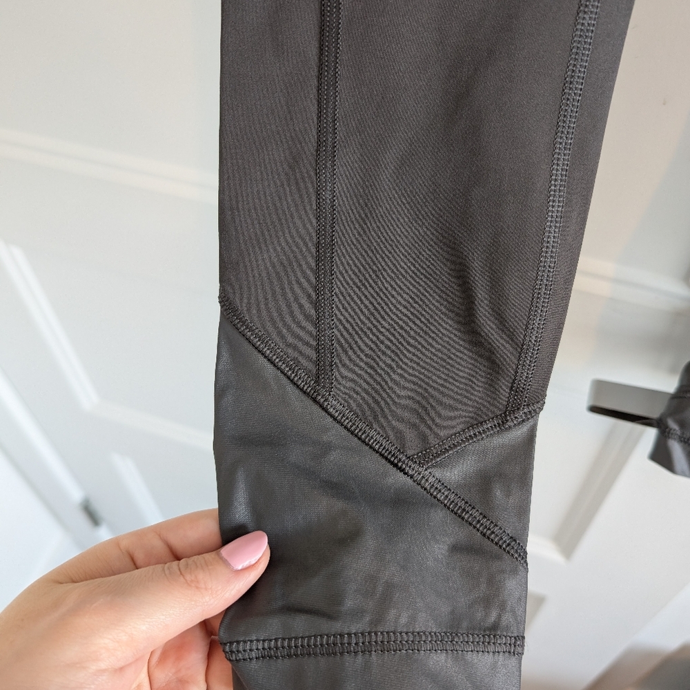 lululemon/Pace Queen Legging sz 2 - Picture 5 of 7